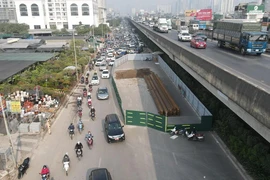 Lô cốt giao thông đường Nguyễn Xiển