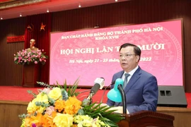 Bí thư Thành uỷ Hà Nội Đinh Tiến Dũng