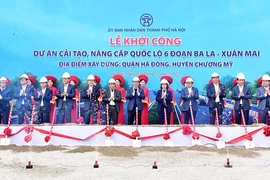 Chủ tịch UBND TP Hà Nội phát lệnh khởi công dự án mở rộng Quốc lộ 6