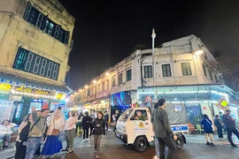 Hà Nội ra quân kiểm tra, xử lý vi phạm trật tự vỉa hè