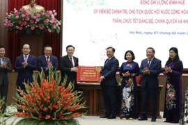 Chủ tịch Quốc hội: Chúc Hà Nội đạt nhiều thành tựu mới, lớn hơn trong năm 2024