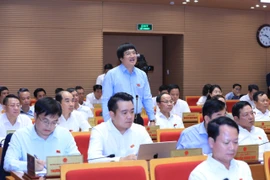 Chất vấn tại kỳ họp HĐND: Cán bộ Hà Nội có kém hơn cán bộ tỉnh khác?