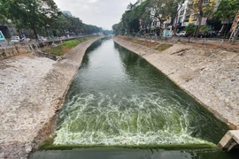 Hà Nội chốt thời hạn bơm nước sông Hồng vào sông Tô Lịch