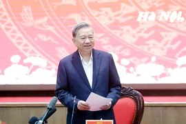 Công bố quyết định của Bộ Chính trị, Ban Bí thư kiểm tra, giám sát với Ban Thường vụ Thành ủy Hà Nội