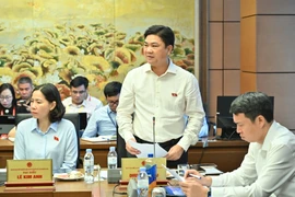 Đại biểu: Chỉ nên bắt buộc công chứng với giao dịch giá trị lớn, rủi ro cao