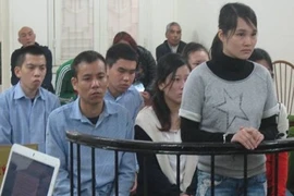 Nhóm người Trung Quốc chuyển hơn 800 tỉ đồng phi pháp vào Việt Nam 