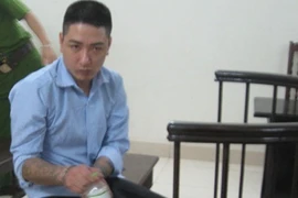 Hoãn phiên tòa vì bị cáo bỗng nhiên chóng mặt
