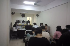 Vụ kiện Bộ trưởng GD&ĐT: Tòa gửi giấy mời thứ trưởng