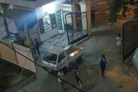 Cầm dao chém bạn trai vì bị hành hung, xử tội gì?