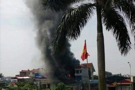 Hà Nội: Cháy lớn tại nhà xưởng, nghi có người chết