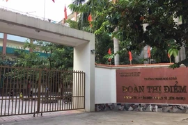 Ngã từ tầng 2 tại trường cấp II, nam sinh nguy kịch