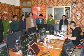 300 công an vây bắt ổ cờ bạc có người nước ngoài tham gia