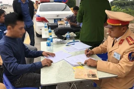 Cục CSGT 'chốt' cao tốc, phát hiện tài xế dương tính ma túy