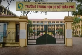 Xác minh thầy giáo bị tố dâm ô nhiều nam sinh ở Hà Nội