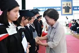 Vinh danh học sinh có thành tích đặc biệt trong các cuộc thi