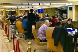 Triệt phá đường dây đánh bạc, chơi bài poker quy mô lớn