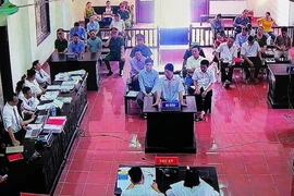 Vụ Hoàng Công Lương: Luật sư liên tục bị nhắc không hỏi sa đà