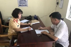 Phạt 700.000 tài xế 'lướt phây' khi chạy xe trên cao tốc