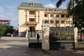 Chánh văn phòng tòa huyện bị truy nã vì trộm cắp dầu