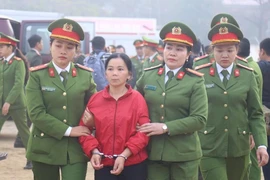 Xử vụ nữ sinh giao gà: Lại thêm bị cáo kêu oan