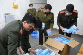 Bộ Công an cảnh báo việc đầu cơ khẩu trang, thuốc Tamiflu
