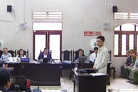 Lại 'nóng' chuyện luật sư bị buộc rời phòng xử