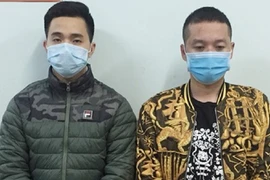 Tụ tập nhậu giữa dịch COVID-19, đấm cả công an khi bị xử lý