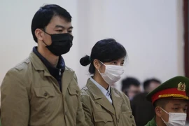 Hoãn xử cựu trưởng đoàn thanh tra vòi tiền tỉ của doanh nghiệp