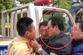Chi cục trưởng say xỉn, túm cổ áo CSGT khi đo nồng độ cồn