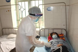 Thêm 18 ca COVID-19, 1 ca phát hiện qua giám sát cộng đồng