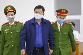 Ông Đinh La Thăng bị phạt 11 năm tù, bồi thường 200 tỉ