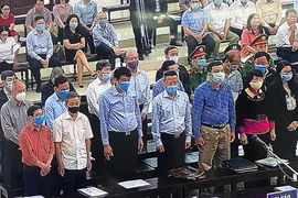 Vụ gang thép Thái Nguyên: Vắng cựu tổng giám đốc, tòa vẫn xử