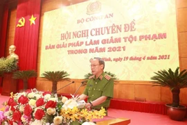 Thứ trưởng Lê Quý Vương phát biểu tại hội nghị. Ảnh: BCA