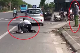 Xác minh tin 'công an đứng nhìn nạn nhân vật lộn với cướp'
