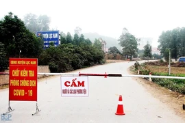 Bắc Giang kêu gọi người dân ‘cửa đóng then cài’
