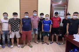 Bị phạt 150 triệu đồng vì tụ tập đánh bài giữa dịch COVID-19