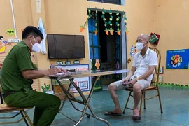 Người đàn ông trở về từ TP.HCM, trèo tường trốn khỏi khu cách ly