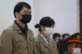 Chưa thể kết án nữ trưởng đoàn thanh tra ‘vòi tiền’ doanh nghiệp