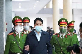 14 luật sư bào chữa cho cựu chủ tịch Nguyễn Đức Chung và đồng phạm