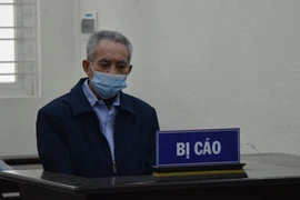 Ghen tuông, đặt bẫy điện để... canh cửa nhà bồ nhí