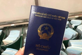 Từ 1-7 cấp hộ chiếu mẫu mới, hộ chiếu cũ đã cấp có còn hiệu lực?