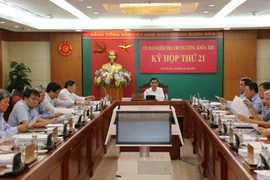 Nguyên Chủ tịch Viện Hàn lâm Khoa học xã hội Việt Nam bị cảnh cáo
