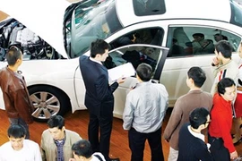 Họp kín về giá ô tô: Lợi ích người tiêu dùng ở đâu?