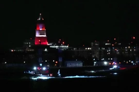 Ông Trump nêu loạt câu hỏi bức xúc vụ máy bay va phải trực thăng rơi xuống sông 