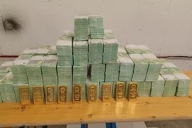 Toàn cảnh vụ Hungary bắt 7 người Ukraine cùng hơn 80 triệu USD tiền mặt, 9 kg vàng