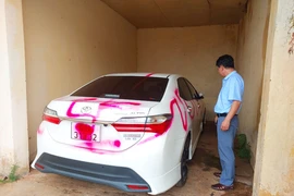 Xe ô tô của giám đốc bị xịt sơn ngay tại cơ quan