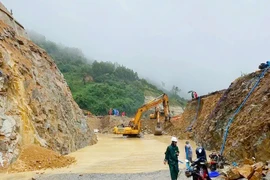 Chưa thể lưu thông qua đèo An Khê 