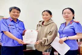 Viện Kiểm sát kịp thời hỗ trợ bé trai 9 tháng tuổi đang nằm viện