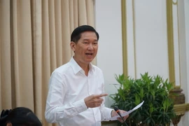 'Chấm dứt hiện tượng khoán trắng quản lý nhà, đất công'