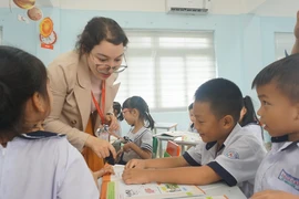 Các giải pháp để đưa tiếng Anh thành ngôn ngữ thứ 2